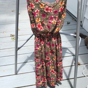 XS Hollister Army Green/ Floral Dress